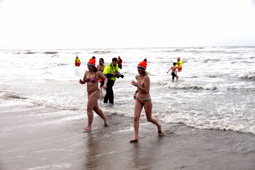 ../Images/Nieuwjaarsduik Nederzandt 2018 123.jpg